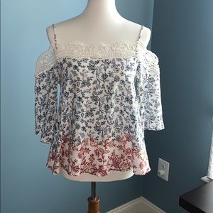 Cold shoulder print top